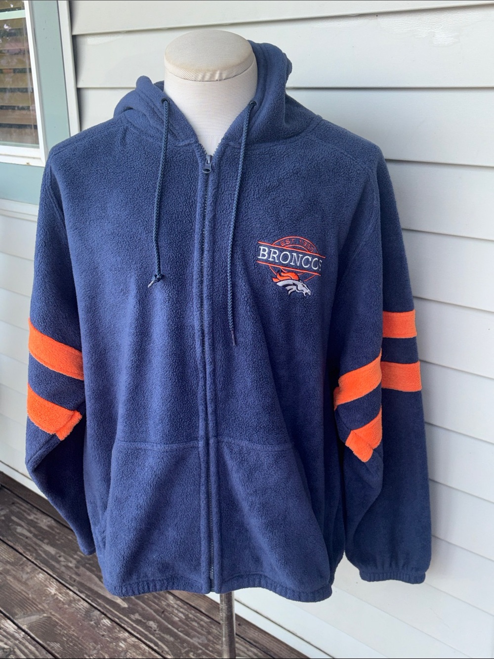 Vintage Denver Broncos Fleece Hoodie Jacket.  XL.